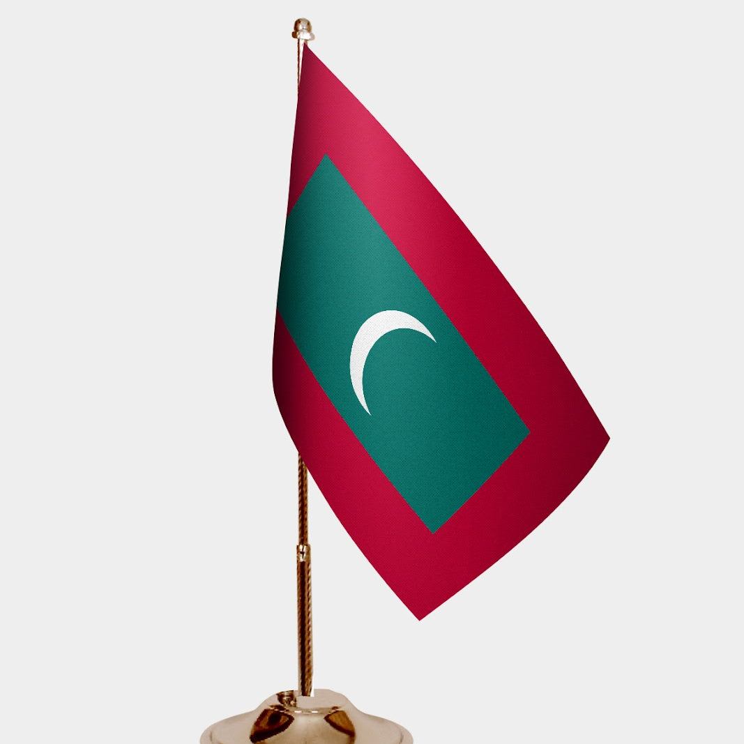 Maldives Gold Desk Flag - Premium Metal Stand