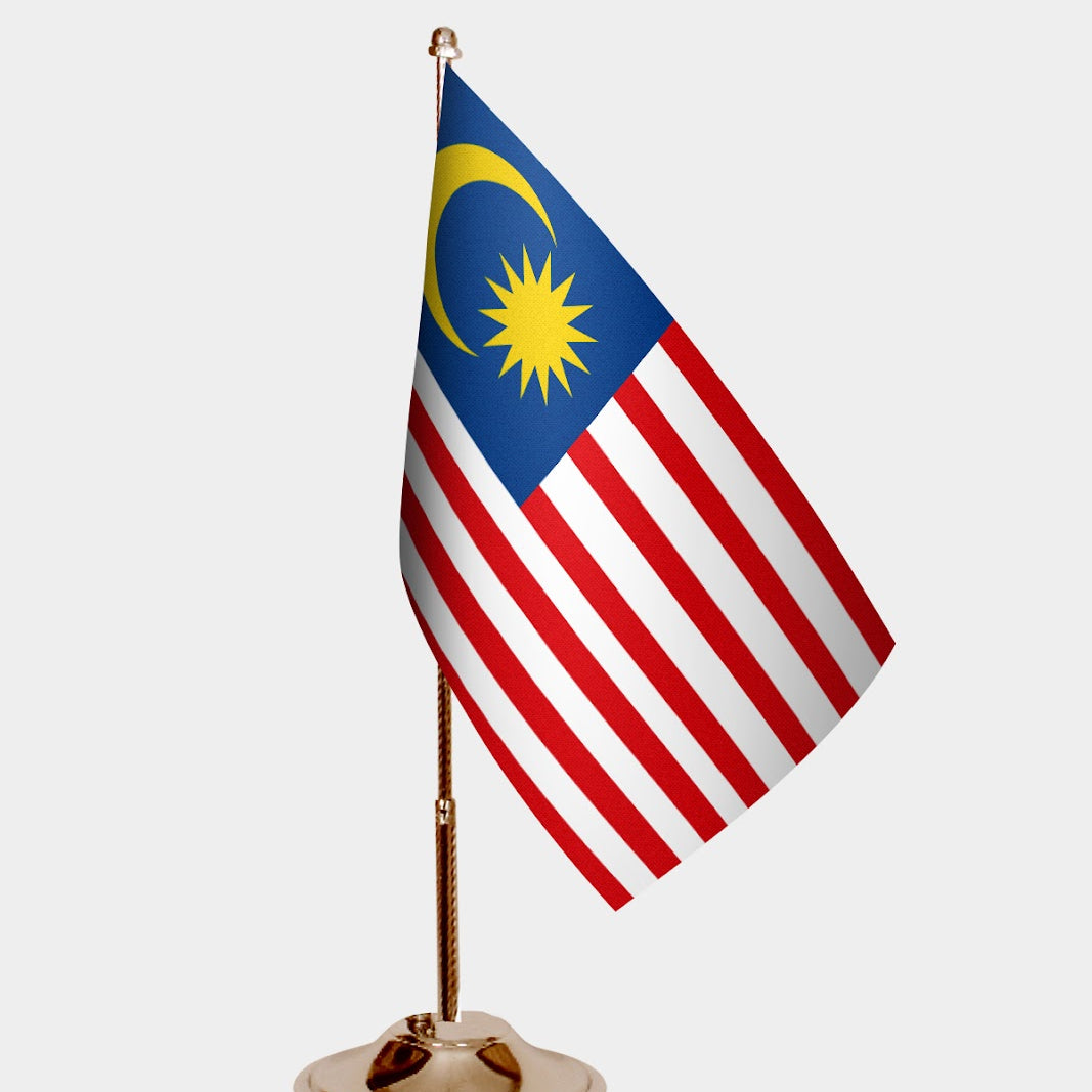 Malaysia Gold Desk Flag - Premium Metal Stand