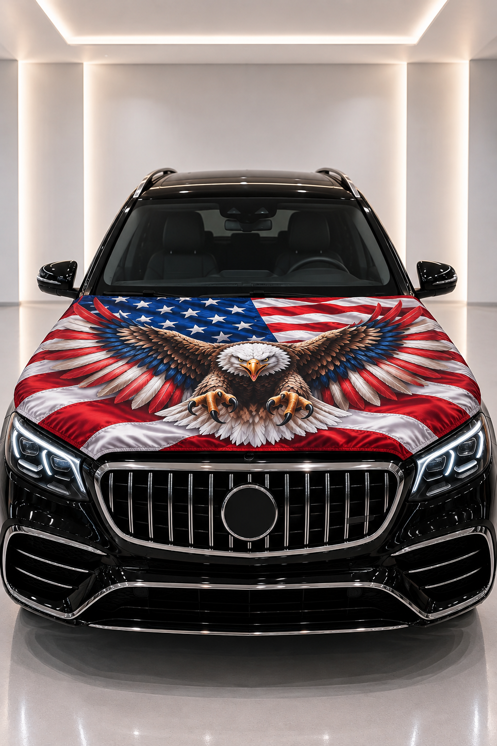 Couvre-capot de voiture aigle et drapeau américain — housse imprimée posée sur le capot d’une voiture noire