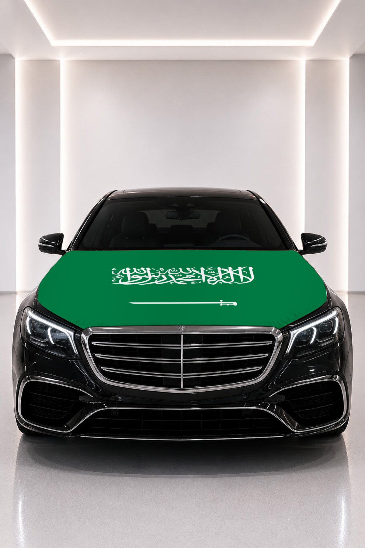 Saudi Arabia flag car hood cover fitted on a black car bonnet