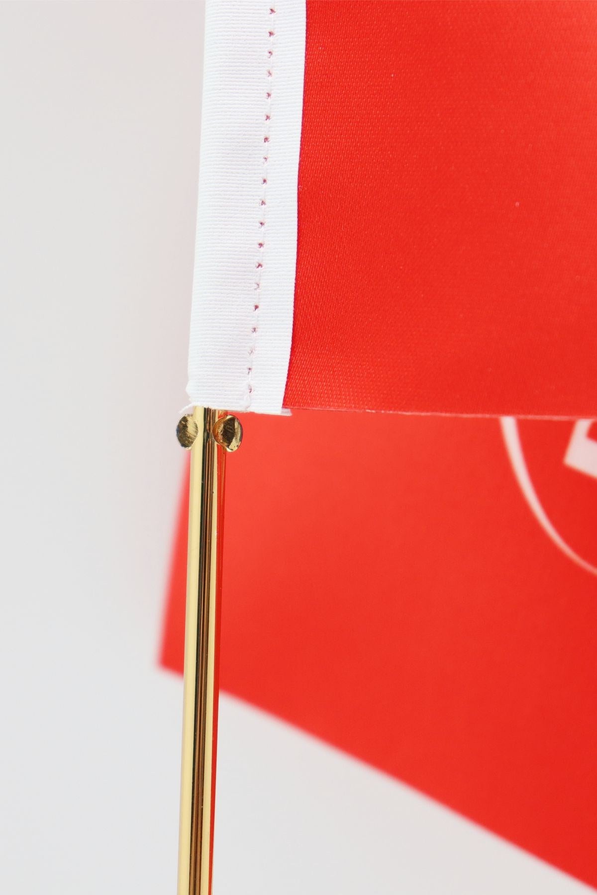 Drapeau de Table Personnalisé Simple, mât doré, drapeau 15 × 22,5 cm sur socle lesté (4)