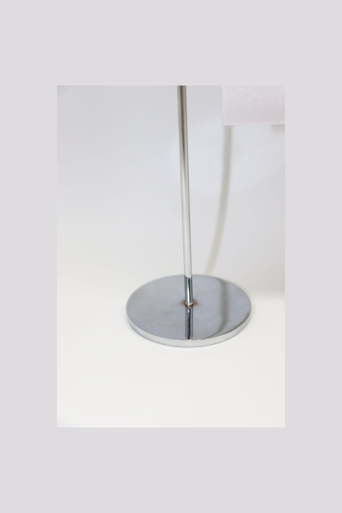 Logo Printed L-Shaped Desk Flag with chrome pole, 15 × 22.5 cm flag on a weighted base (4)