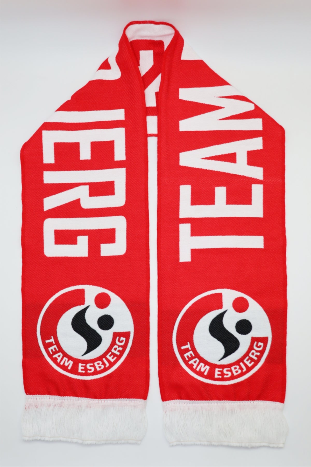 Team Esbjerg custom woven sports club scarf — Danish handball club design in red and white