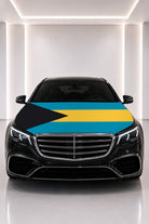 Couvre-capot drapeau des Bahamas posé sur le capot d’une voiture noire