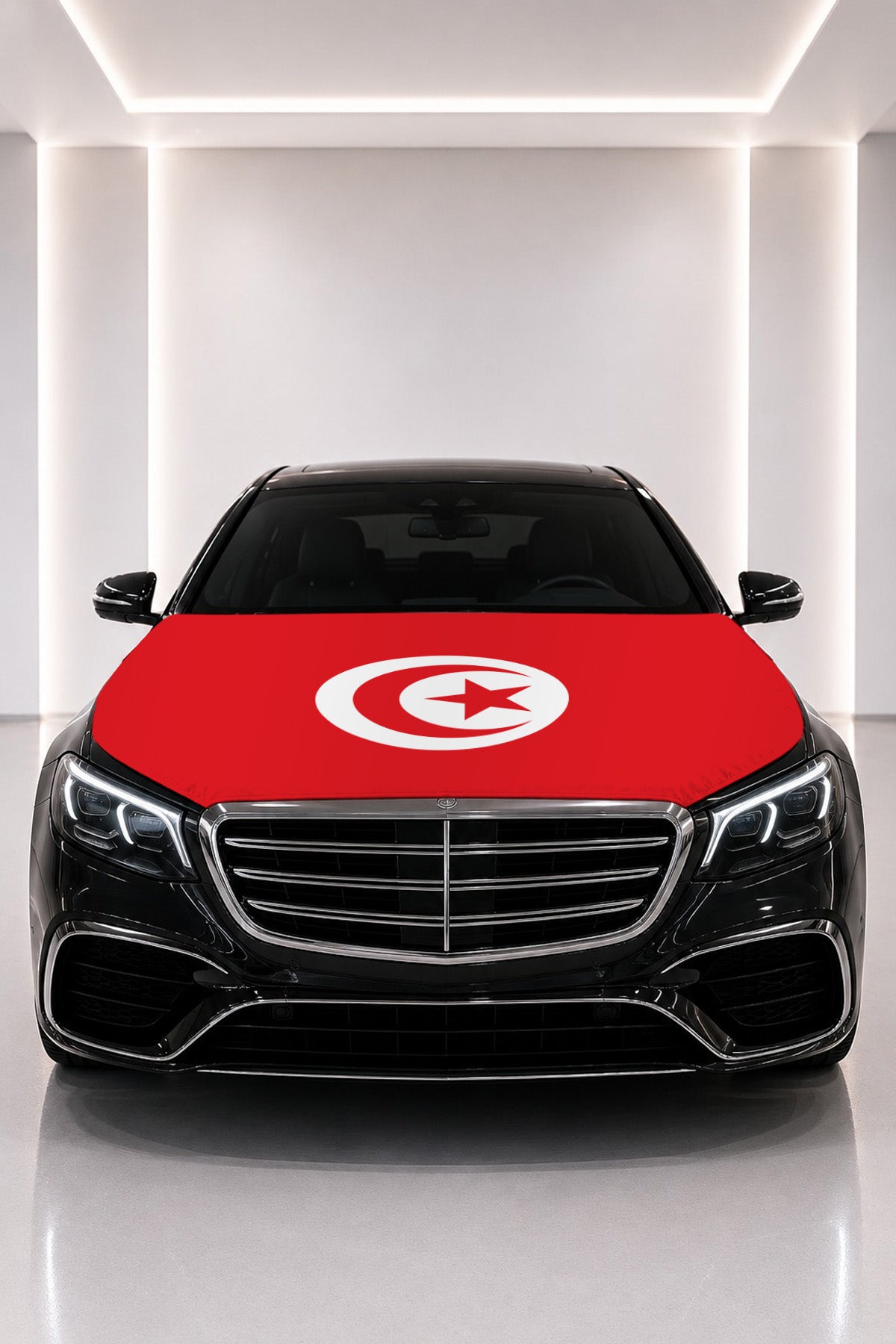 Tunisia flag car hood cover fitted on a black car bonnet