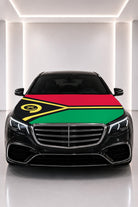Couvre-capot drapeau du Vanuatu posé sur le capot d’une voiture noire