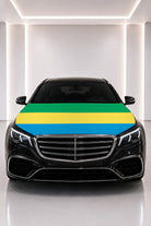 Couvre-capot drapeau du Gabon posé sur le capot d’une voiture noire