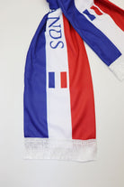 Écharpe de Supporter Satin – Drapeau des Pays-Bas en gros plan — tissu aspect satin, impression et frange blanche